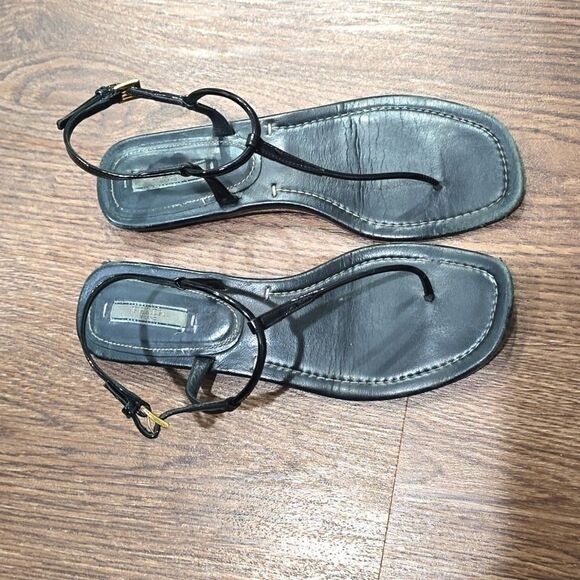 COPY - Prada pattent leather thongs 7.5 - Picture 1 of 8